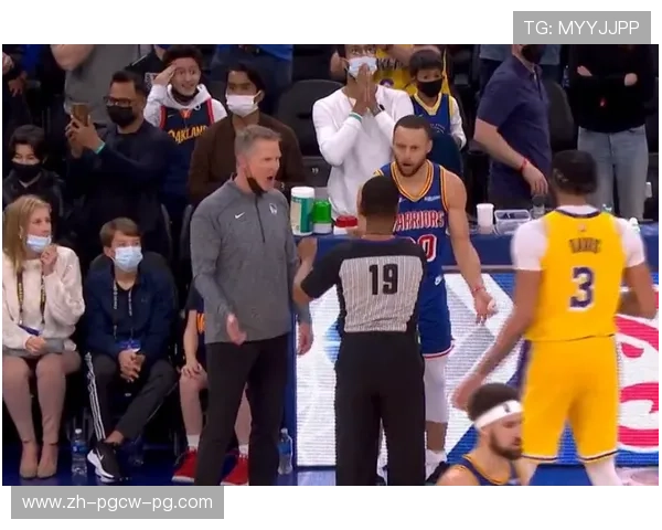 裁判视角：高速攻防中毫厘判罚的科技与人脑对决